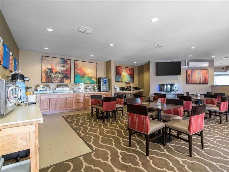 Comfort Inn Apalachin - Binghamton W Route 17 Εξωτερικό φωτογραφία
