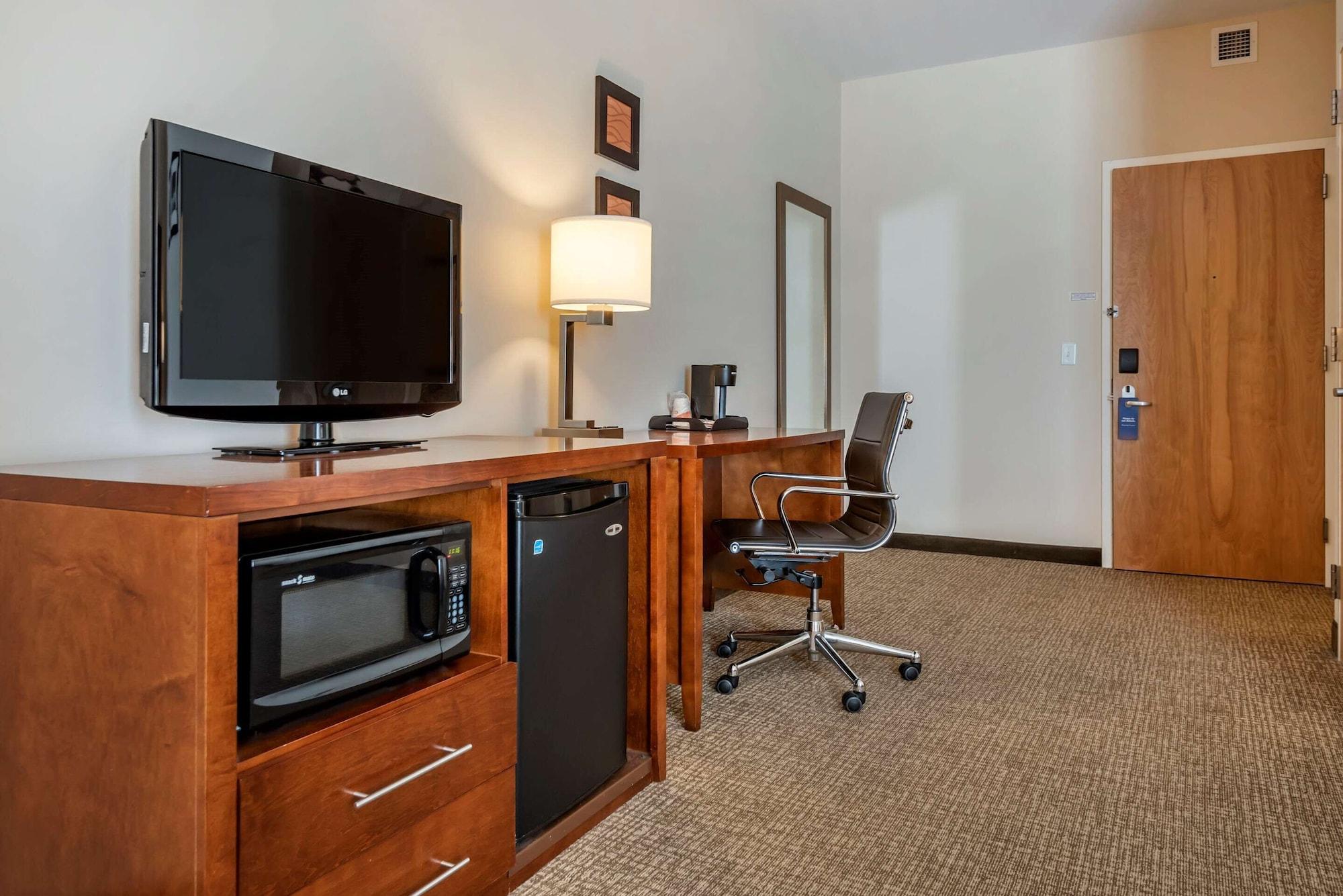 Comfort Inn Apalachin - Binghamton W Route 17 Εξωτερικό φωτογραφία